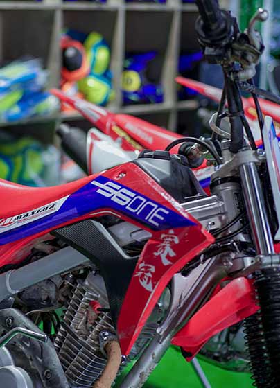 青少年机车周末常训营